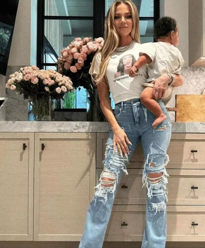 Khloe Kardashian'dan flaş hamle! Oğlunun soyadını doğumda değiştirdiği ortaya çıktı
