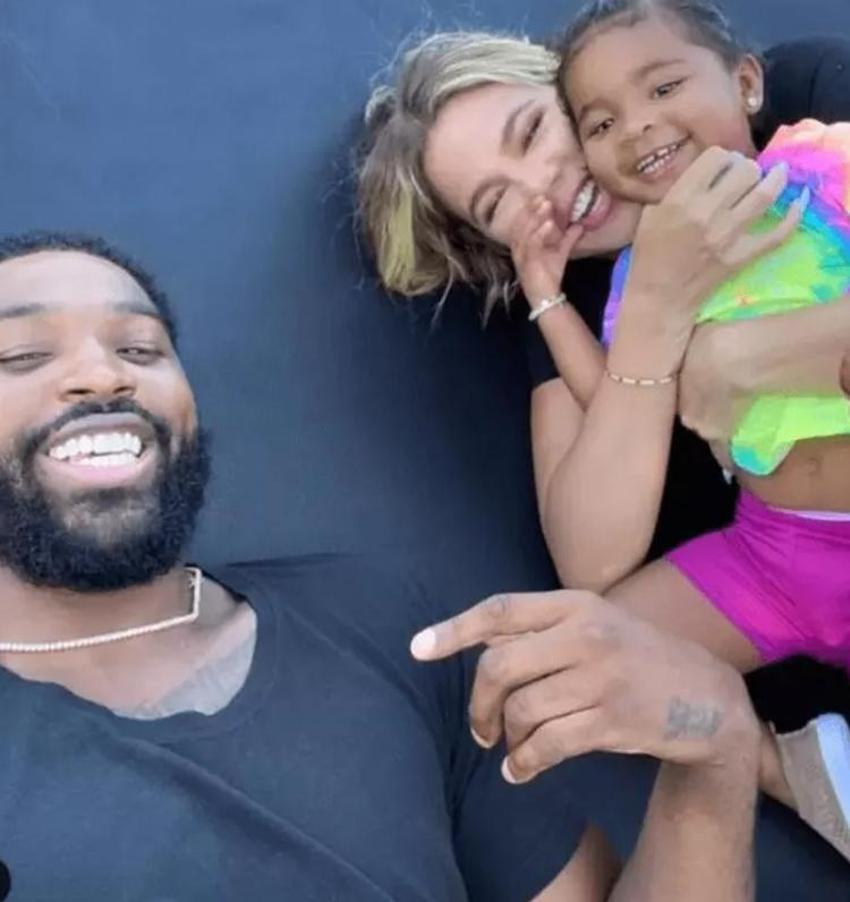 Khloe Kardashian'dan flaş hamle! Oğlunun soyadını doğumda değiştirdiği ortaya çıktı