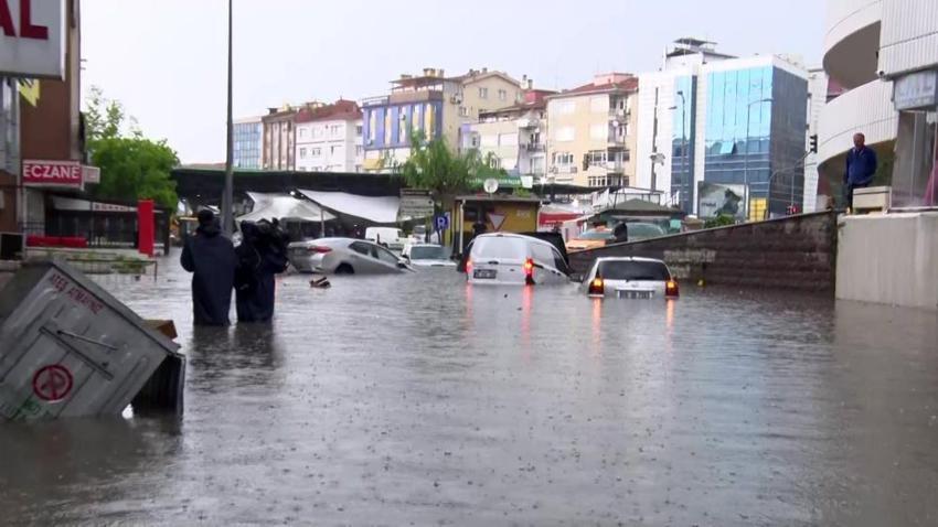 Meteoroloji son dakika uyardı! Sel ve sağanak yağmur uyarısı, iller tek tek açıklandı
