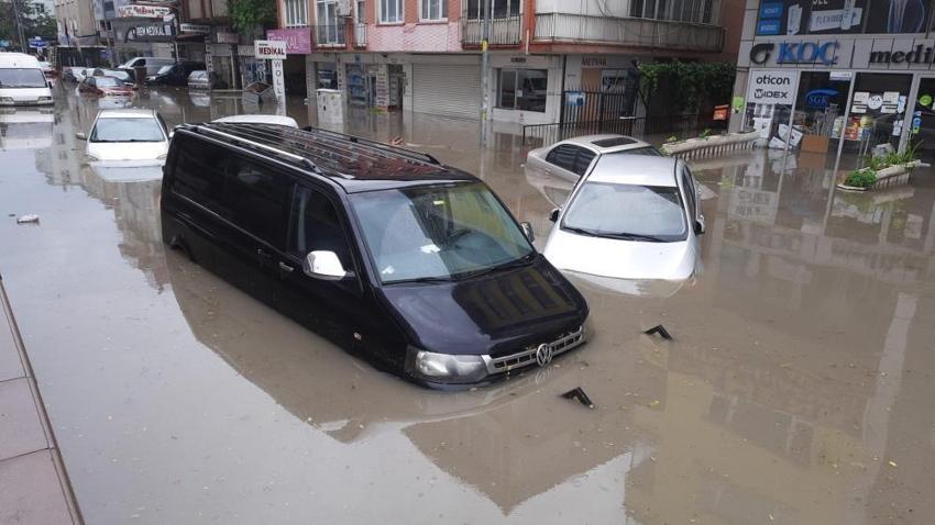 Meteoroloji son dakika uyardı! Sel ve sağanak yağmur uyarısı, iller tek tek açıklandı