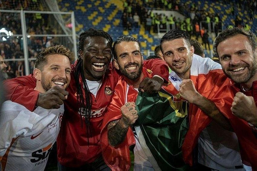 Falcao'dan sonra Galatasaray'a bir Kolombiyalı golcü daha