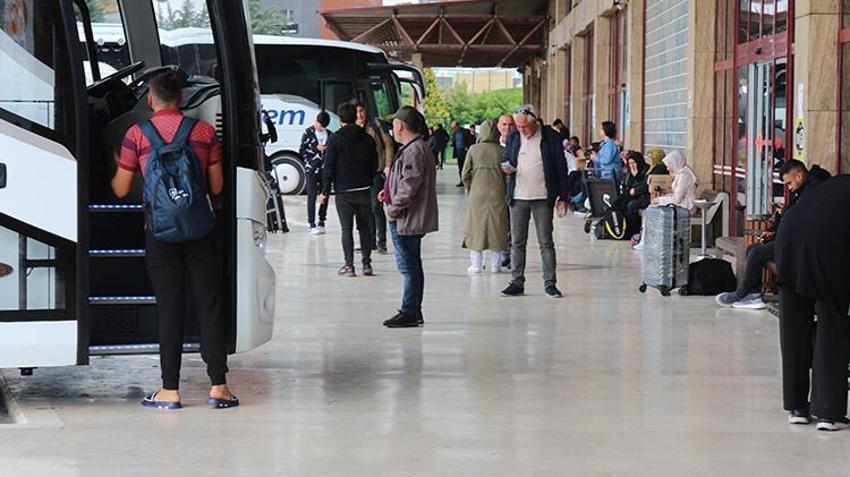 Otobüs bileti alacaklar dikkat! Bayrama sayılı günler kala kritik uyarı: Yer bulmak imkansız