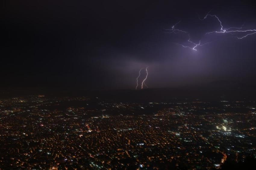 Yağmur kuvvetli vuracak, sıcaklıklar düşüyor! İstanbul, Ankara, İzmir'de alarm, işte il il hava durumu raporu