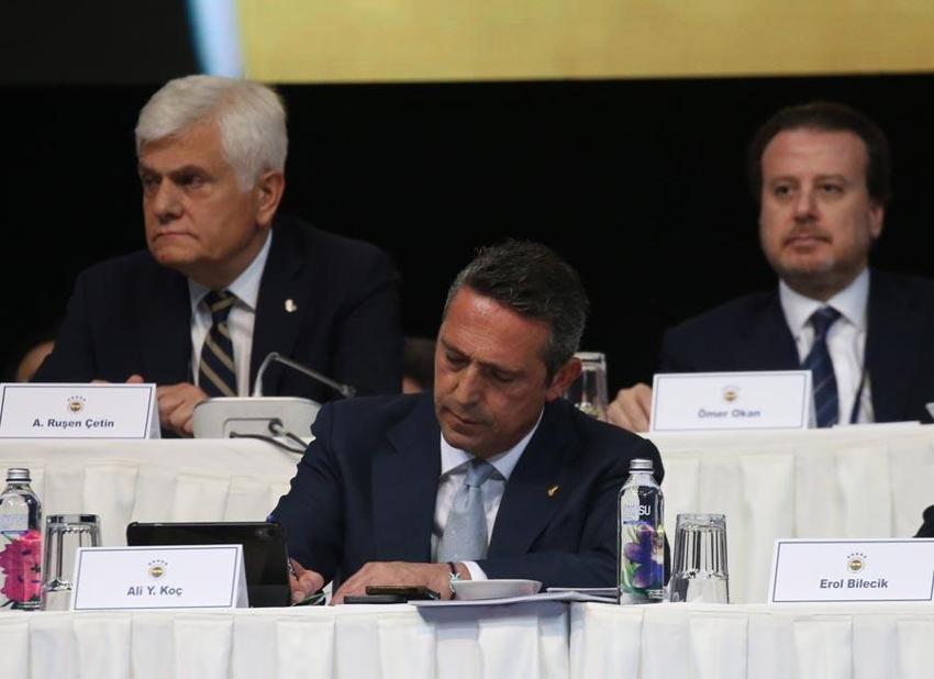 Ali Koç'tan forma kararı! Geri adım attı, Aziz Yıldırım'a sert sözler: Sizin derdiniz başka