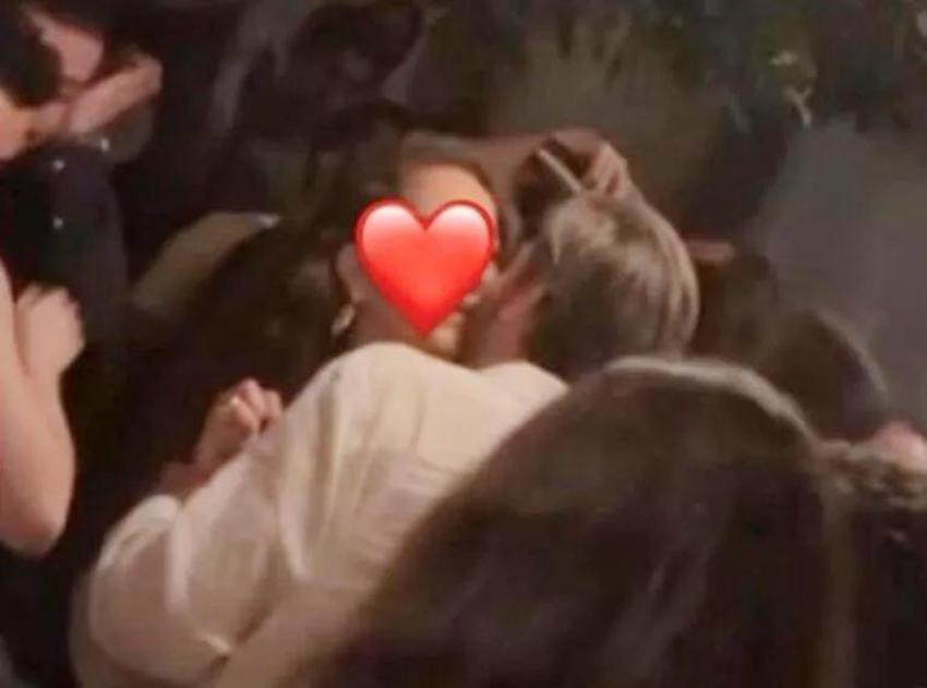 Neslihan Atagül cesur paylaşımlarına devam ediyor!