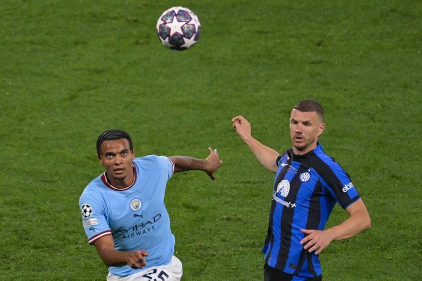 2 yıl için 9 milyon euro! Edin Dzeko ile prensip anlaşmasına varıldı