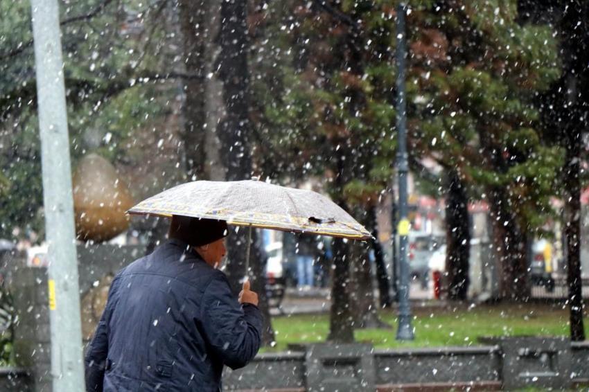 Meteoroloji uyardı! Bayram tatili öncesi sağanak ve sel tehlikesi: İller belli oldu