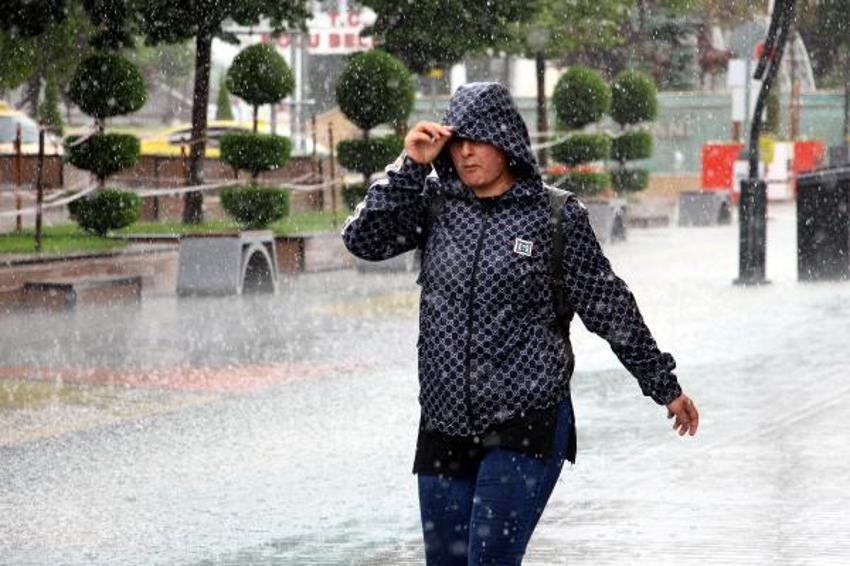 Meteoroloji uyardı! Bayram tatili öncesi sağanak ve sel tehlikesi: İller belli oldu
