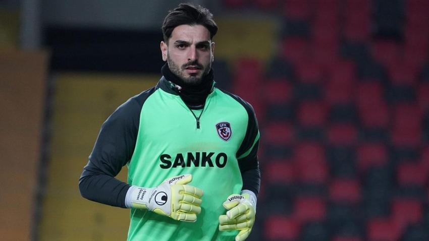 Galatasaray'a Süper Lig'de penaltı kurtaran en genç kaleci geliyor! Anlaşma tamam