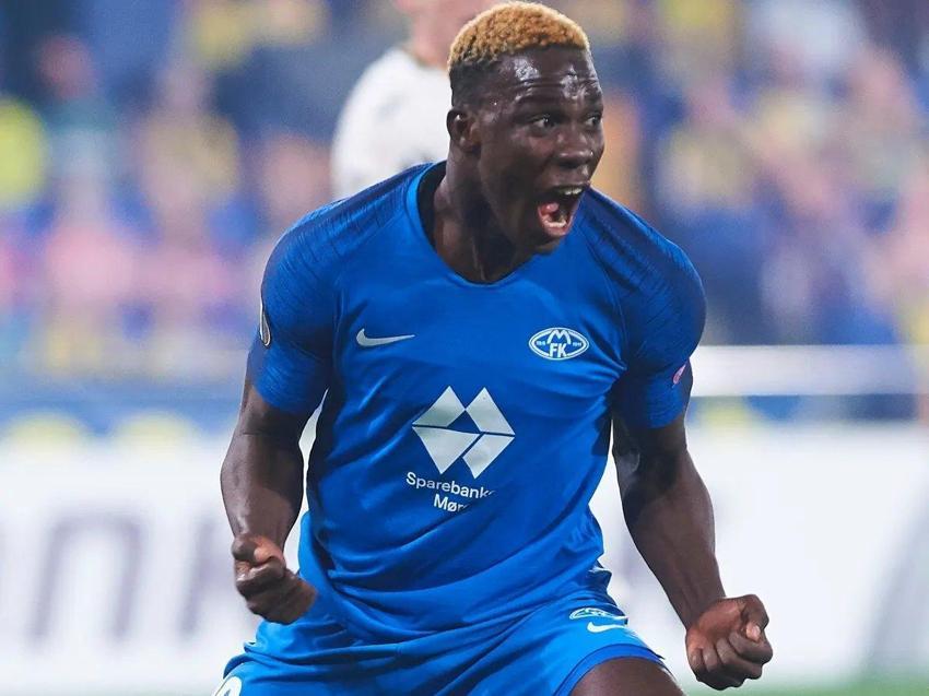 Mostafa Mohamed ve Gomis'in yerine gelecek forvet belli oldu! Herkes Aubameyang dedi ama...