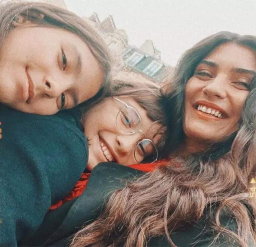 Tuba Büyüküstün gözü yaşlı paylaşımıyla merak uyandırmıştı! Açıklama geldi