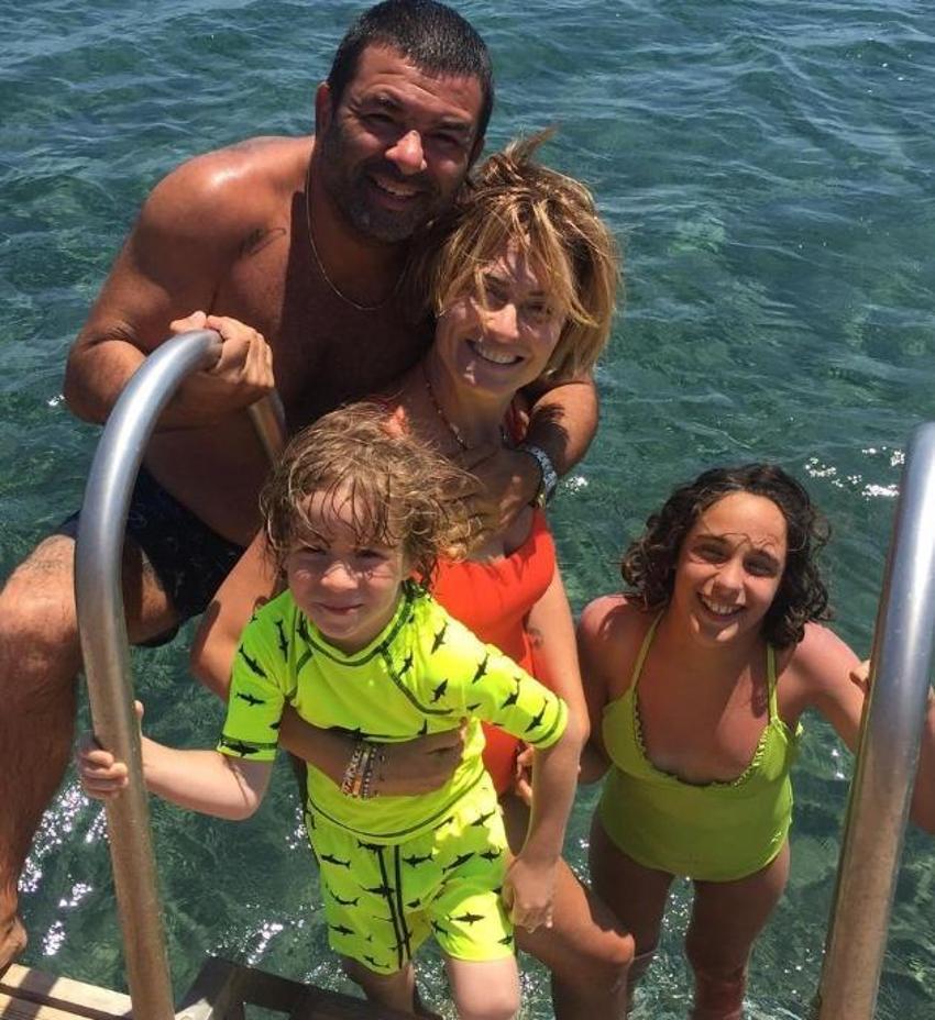 26 yıl sonra buluştu... Ceyda Düvenci ile Erkan Petekkaya bir zamanlar Sabah Şekerleri'ydiler!