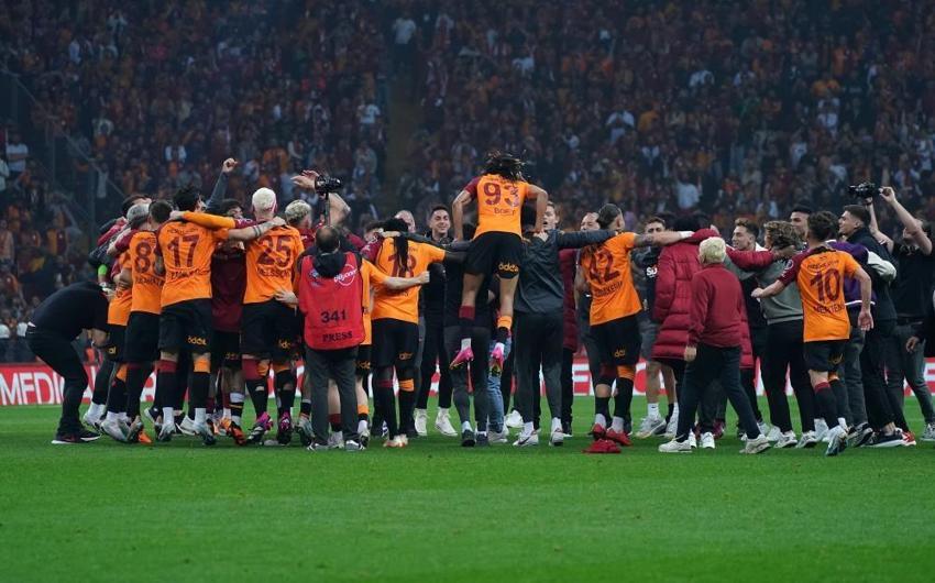 Galatasaray Nelsson'un ikamesini buldu! 18 milyon euro değeri var