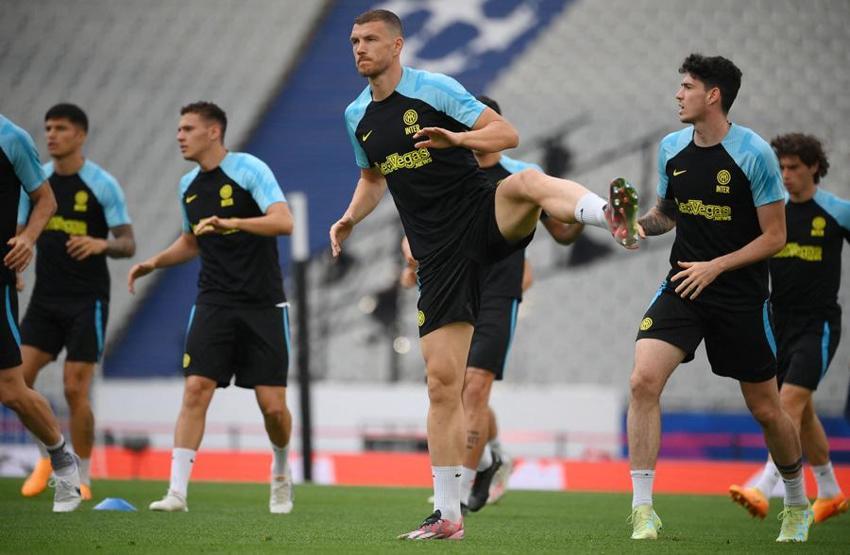 2021'de bonservisine 26,5 milyon euro ödenmişti! Serie A'dan Fenerbahçe'ye 23 yaşında stoper geliyor