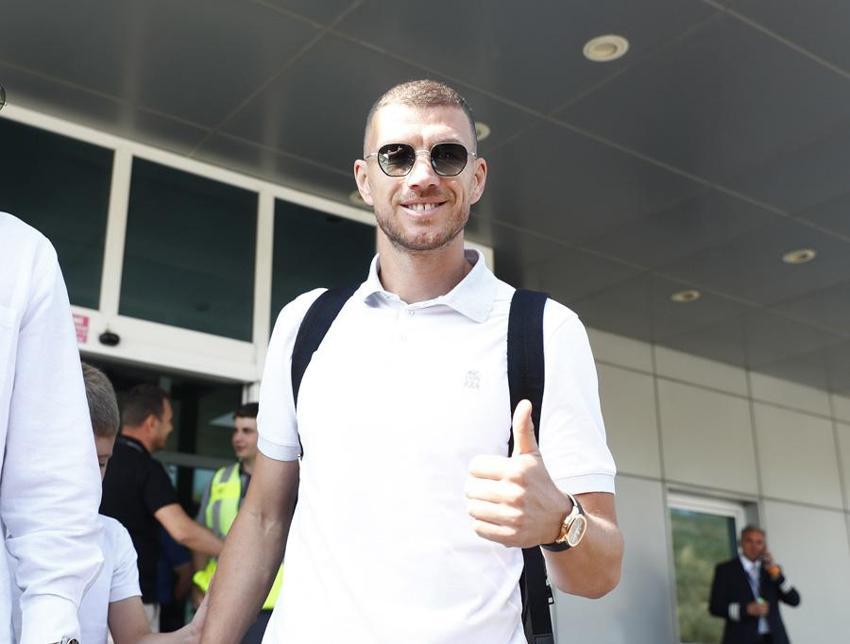 Edin Dzeko Fenerbahçe'ye imza attı Fatih Terim detayı taraftarları şaşırttı