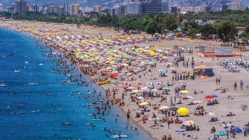 Ticaret Bakanlığı'ndan tatilcilere 'paket tur' ve 'konaklama' uyarısı