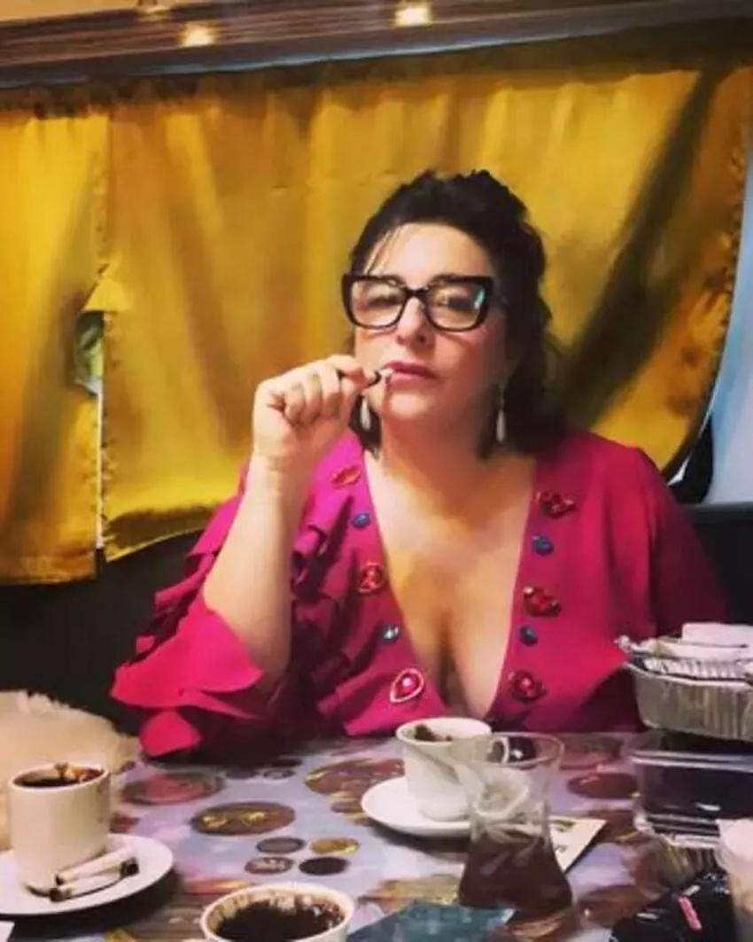 Esra Dermancıoğlu 'ben uyandım' notuyla paylaştı!