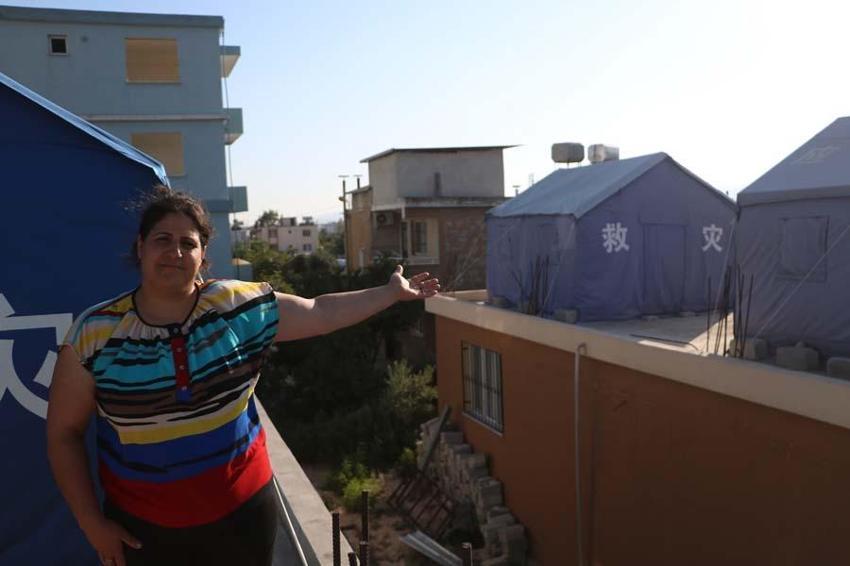 Deprem korkusu öyle bir şey yaptırdı ki, gören bir daha bakıyor