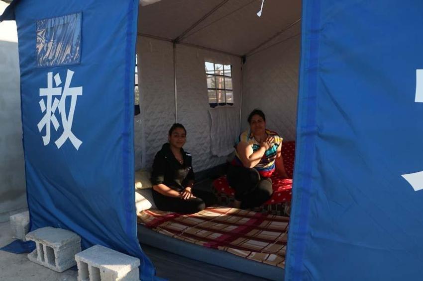 Deprem korkusu öyle bir şey yaptırdı ki, gören bir daha bakıyor