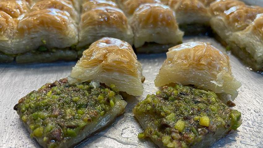 Baklava alacaklar dikkat! İşin uzmanı uyardı: Bayramınız zehir olmasın