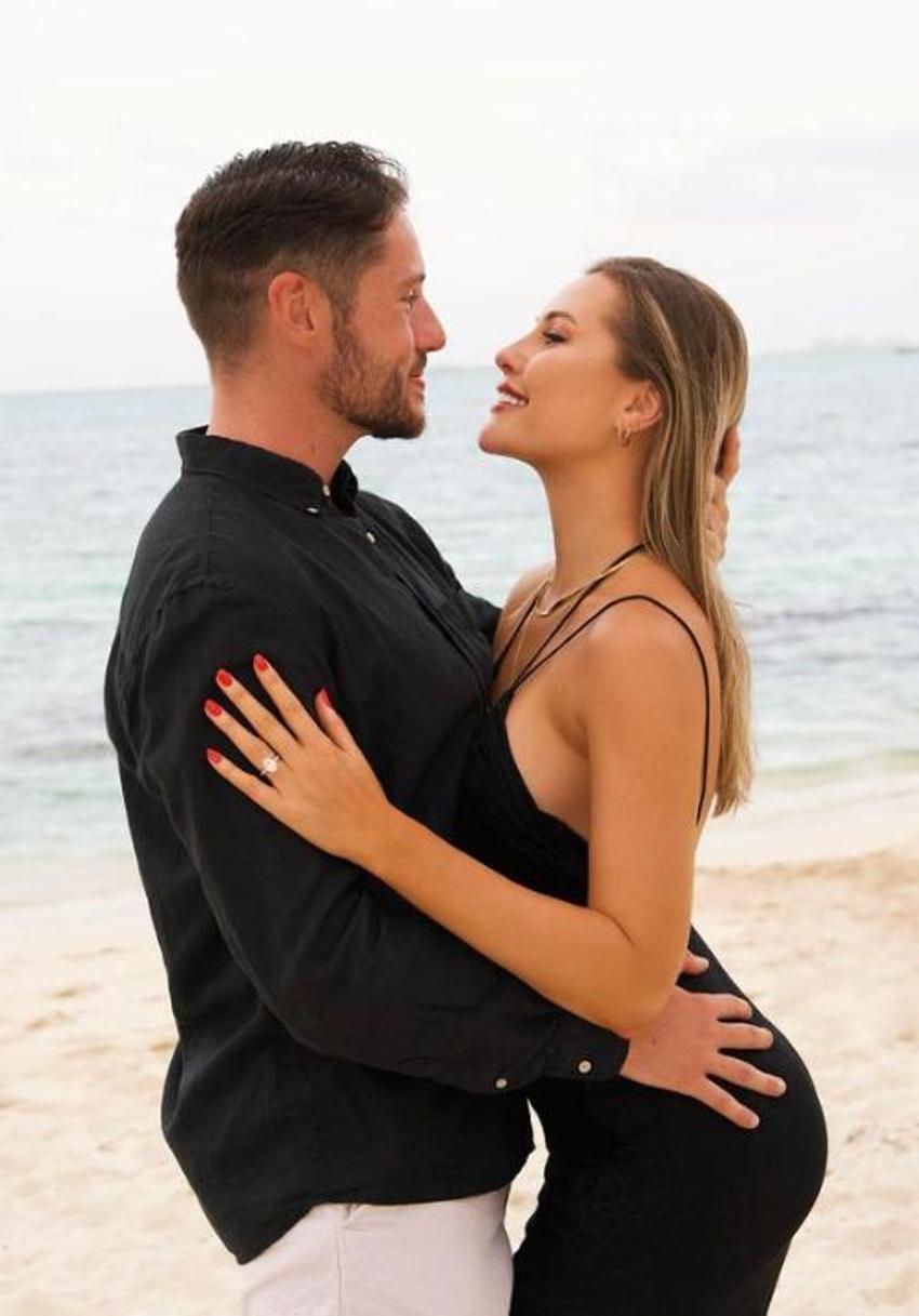 Serdar Ortaç'a güzel haber! Chloe Loughnan evleniyor