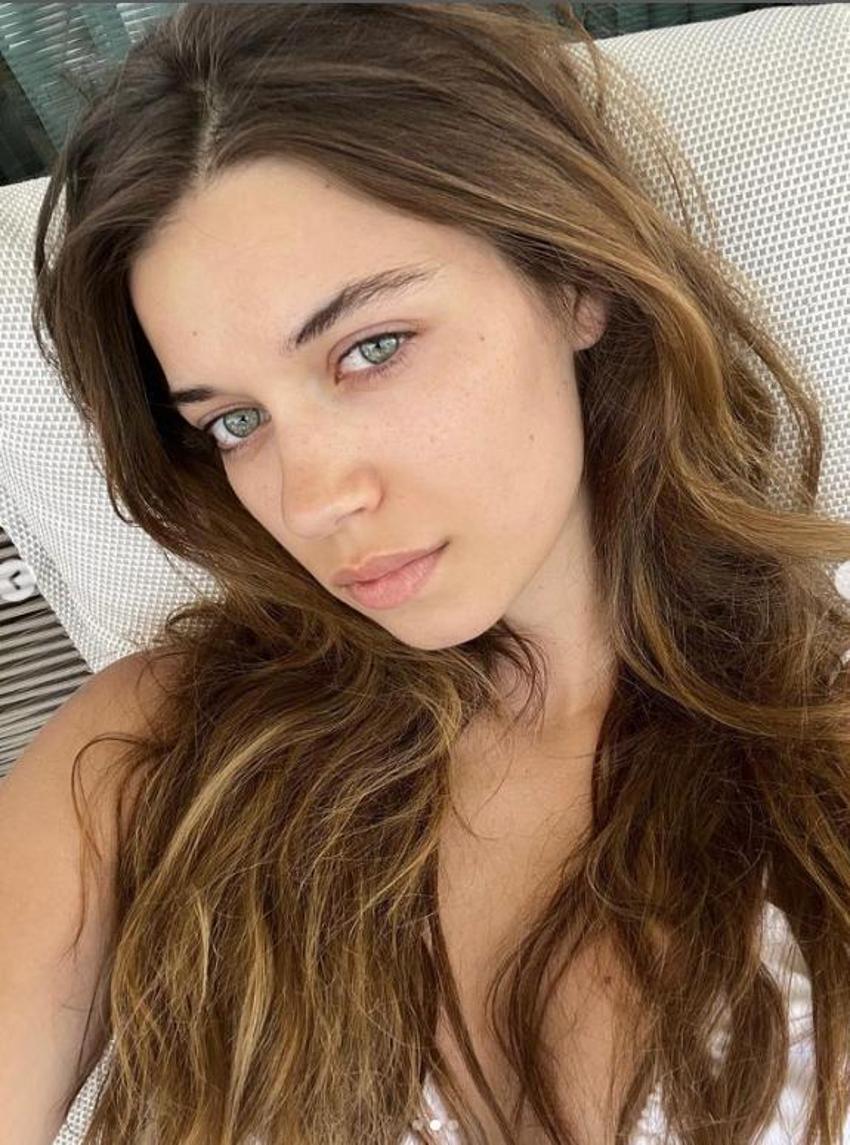 Afra Saraçoğlu makyajsız halini paylaştı, yorum yağdı!