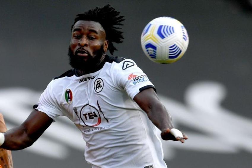 Okan Buruk'un forvet sorununu Yusuf Yazıcı çözdü! 'Hiç düşünme Galatasaray'a imza at'