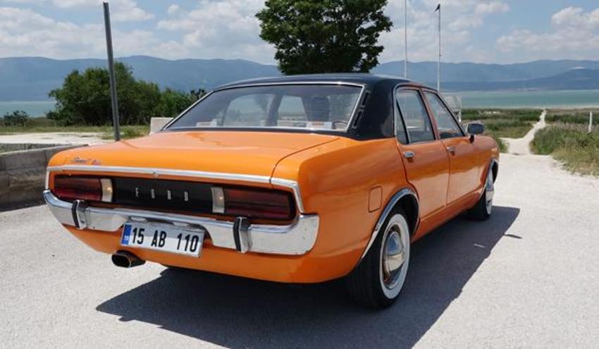 Dede yadigarı otomobili 15 yıl sonra bulup yeniledi! '300 bin lira masraf yaptım'