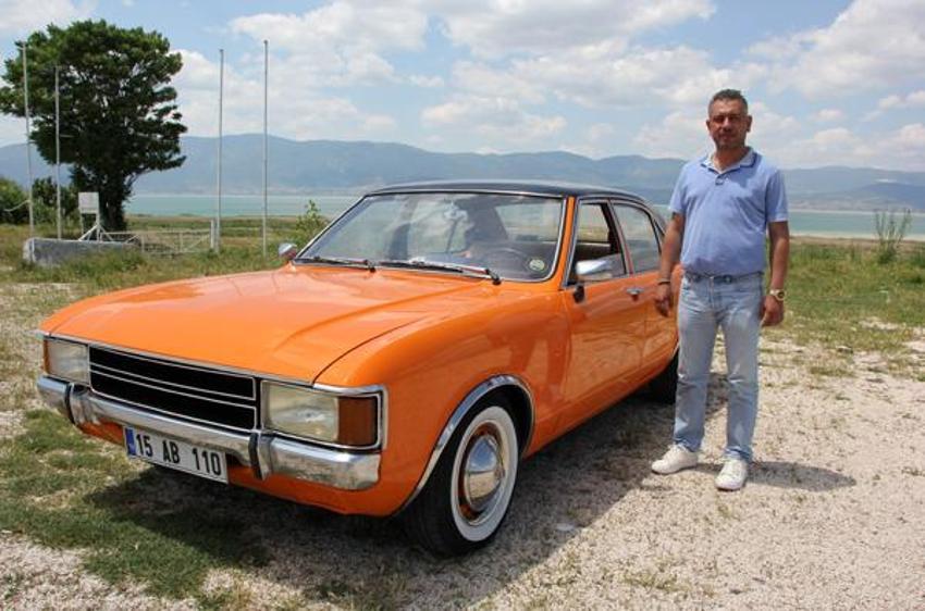 Dede yadigarı otomobili 15 yıl sonra bulup yeniledi! '300 bin lira masraf yaptım'