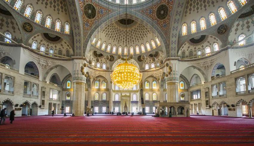 Bayram namazı saat kaçta 2023? İl il bayram namazı saati belli oldu! İşte 2023 Kurban Bayramı namaz saatleri…