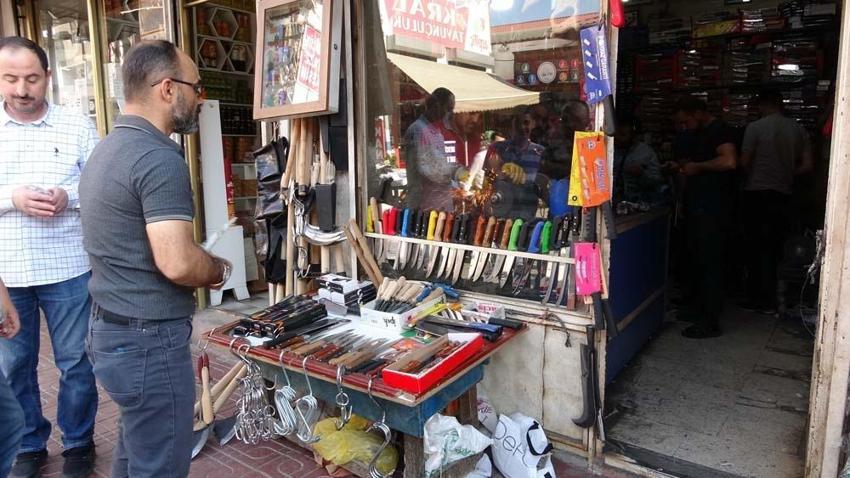 Bıçak bileme ustalarının yorucu bayram mesaisi