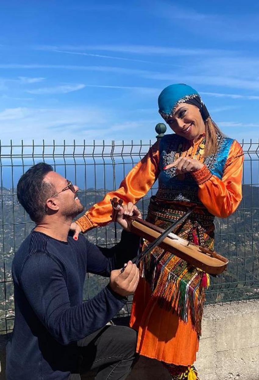 Zuhal Topal'dan aşk dolu kareler!