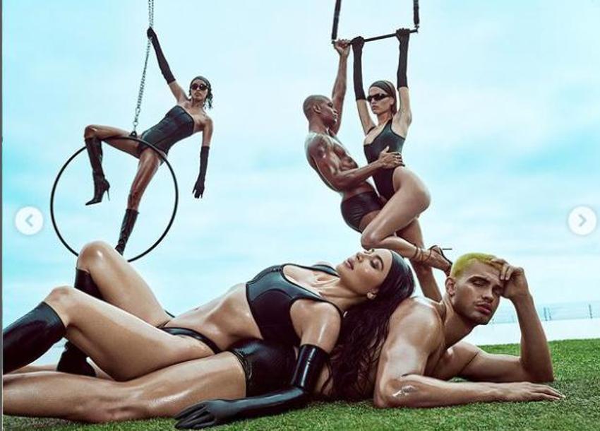 Kim Kardashian fotoğraf çekiminde sınırları zorladı!