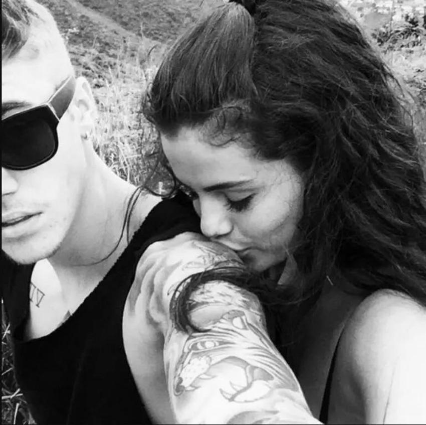 Selena Gomez'den flaş hamle! Zayn Malik’i sildi