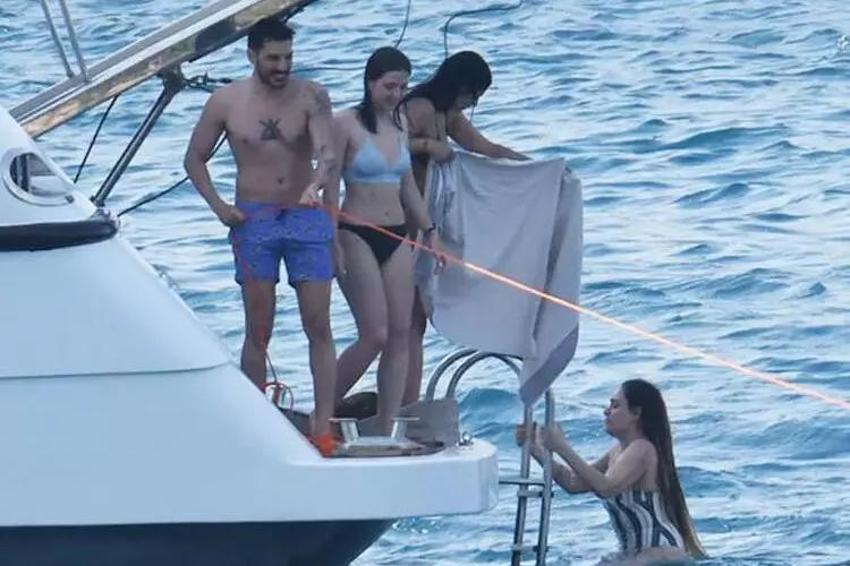 Dilan Çıtak Tatlıses ve Levent Dörter'in Bodrum keyfi!