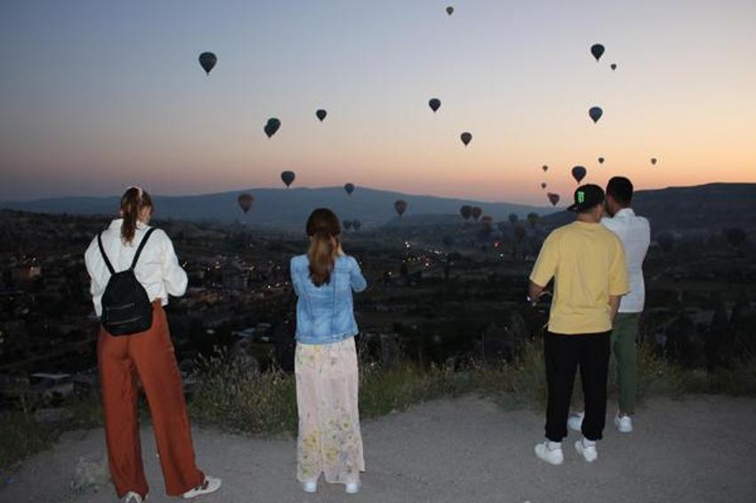 Kapadokya'da 1 saatlik balon turu 100 eurodan başlıyor