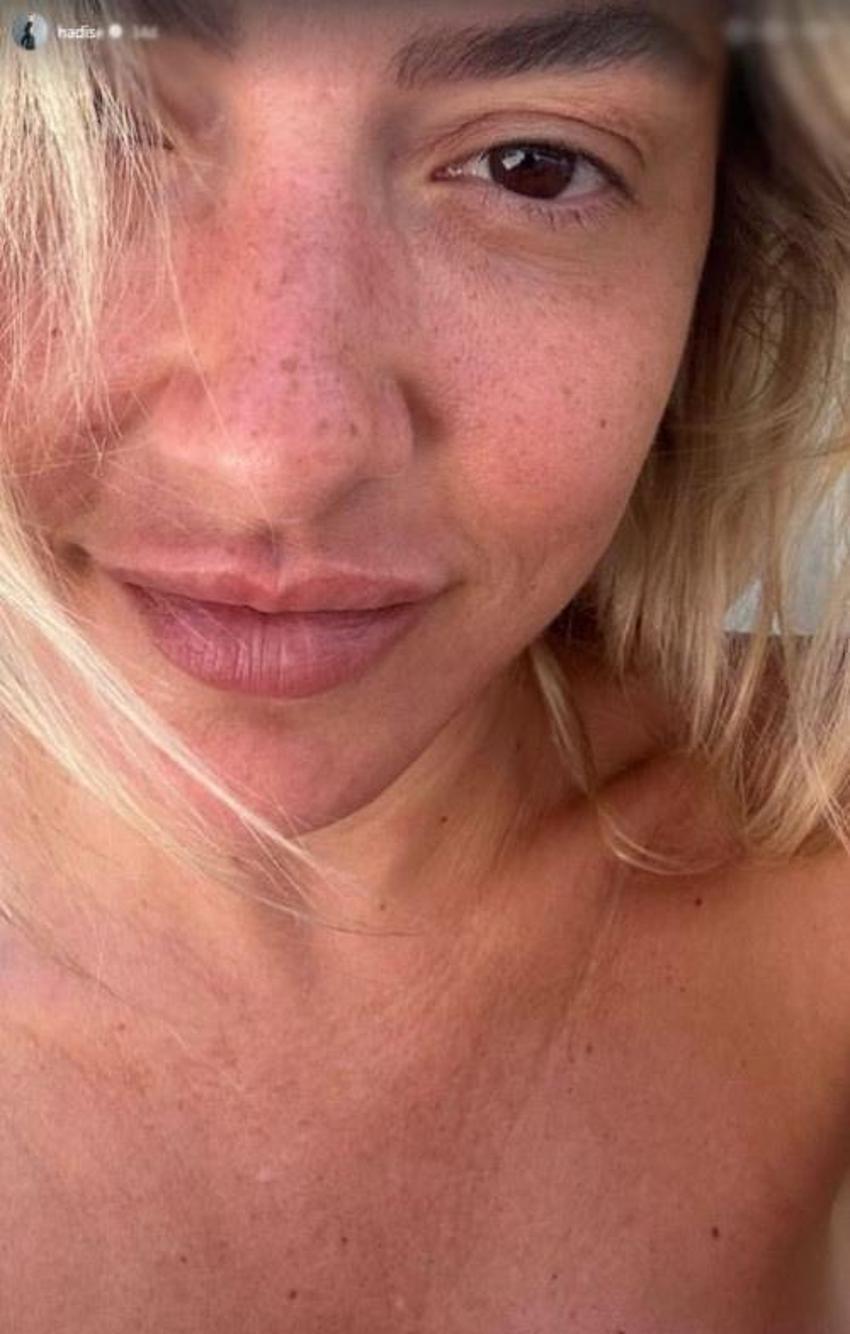 Hadise'nin bayram pozlarına yorum yağdı: Istakoza dönmüşsün