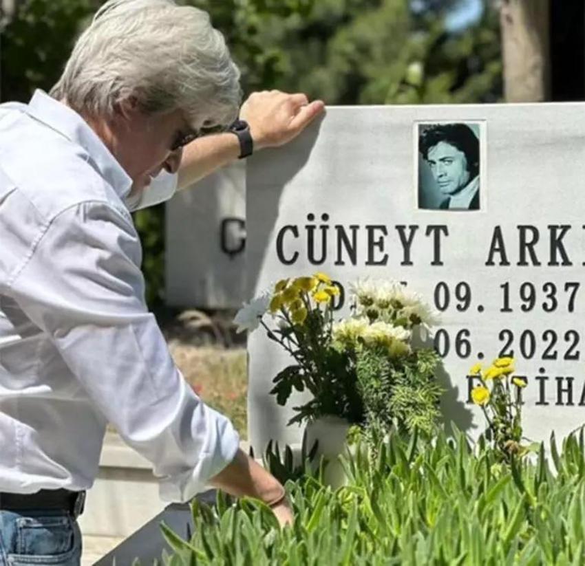 Cüneyt Arkın'ın oğlu Kaan Cüreklibatur'dan duygusal paylaşım: Kocaman bir boşluk hissi