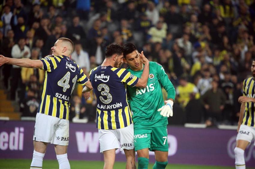 Mesut Özil'i kadro dışı bırakıp onu oynatıyordu! İşte İsmail Kartal'ın yeni 10 numarası