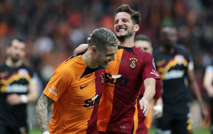 Okan Buruk'tan Juan Mata'ya teşekkür: Sol bek transferi senin sayende bitti