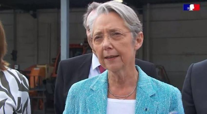 Fransa'daki ateş bir ülkeye daha sıçradı! Sokaklar yangın yeri, Macron konserde: Tüm ihtimaller masada