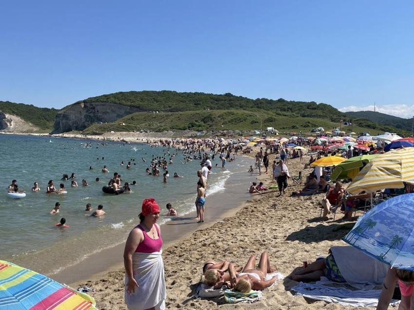 İstanbul'un arka bahçesi! Ege ve Akdeniz'e gidemeyenler akın etti