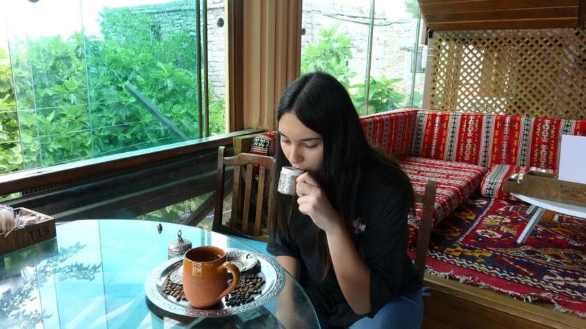 Yerli ve yabancı turistler akın ediyor! Assos’un gözdesi oldu