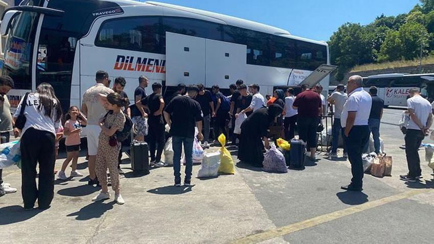 Tatilcilerin dönüş çilesi başladı! İstanbul sınırında 4 kilometrelik kuyruk oluştu