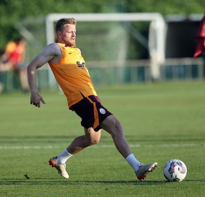 Galatasaray'da son dakika transfer bombaları! Yeni isimler taraftarı heyecanlandırdı