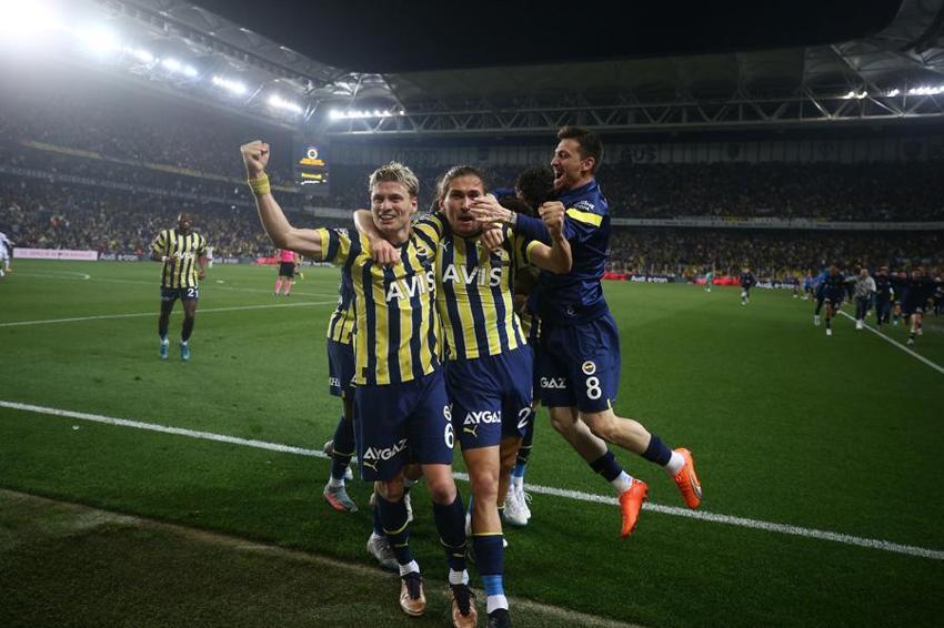 Ali Koç 6 milyon euro'ya transfer edilen forvetin sözleşmesini feshetti!