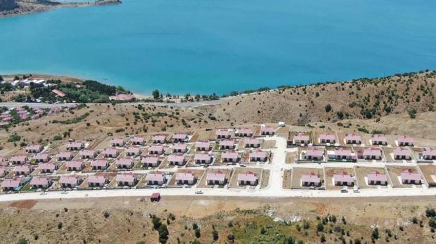 Depremden sonra inşa edilen TOKİ konutları tatil köyünü aratmıyor! 'İstanbul’dan bile daha güzel'
