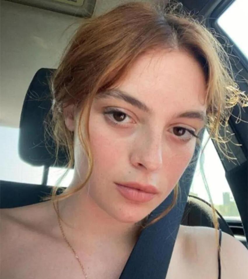 Melis Sezen ile Atilla Bingöl'ün aşkı tam gaz! Öpmeye doyamadılar