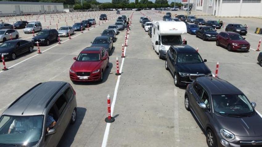 Avrupa'dan gelen gurbetçiler, Kapıkule'de yoğunluk oluşturdu