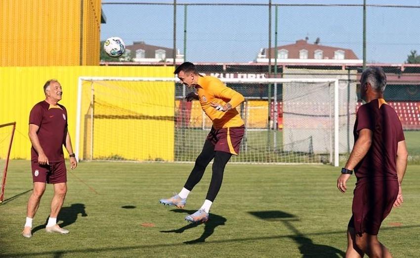 Galatasaray son dakika transferlerini patlatıyor! Icardi değil başka yıldız geliyor